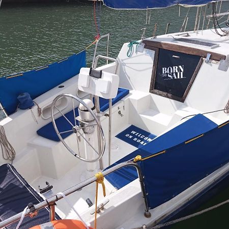 Отель Lisbon Cosy Boat Экстерьер фото