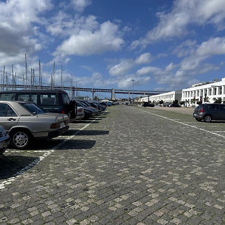 Отель Lisbon Cosy Boat Экстерьер фото