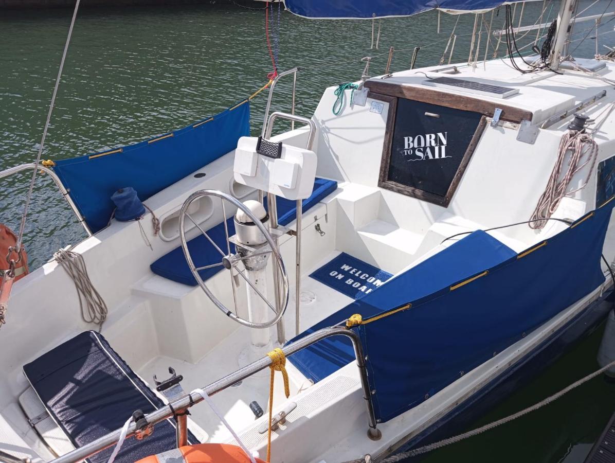 Отель Lisbon Cosy Boat Экстерьер фото