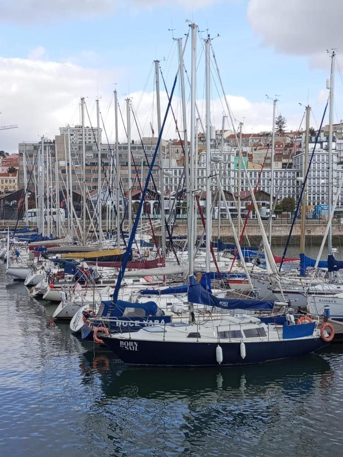 Отель Lisbon Cosy Boat Экстерьер фото