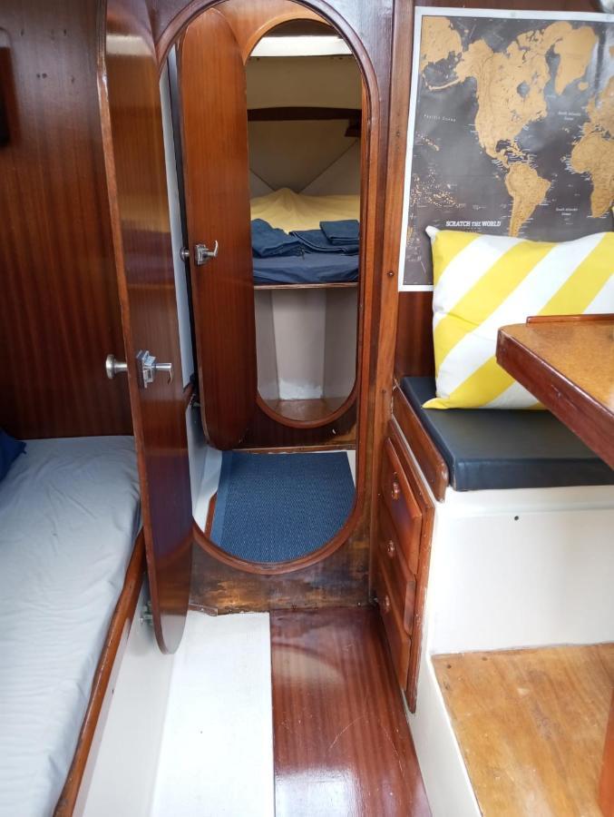 Отель Lisbon Cosy Boat Экстерьер фото